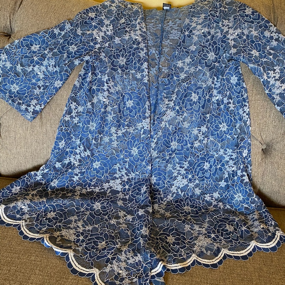 MISS CHEVIOUS blue and white lace kimono, size S